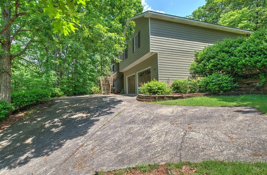 19 Idlewood Dr, Euharlee, GA 30121-4436