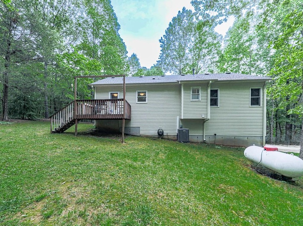 121 Drunkard Springs Rd, White Stone, GA 30175-2695