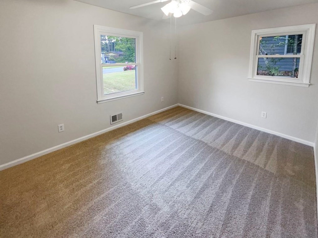 1372 Drayton Wood Dr, Tucker GA 30084-7921 exterior