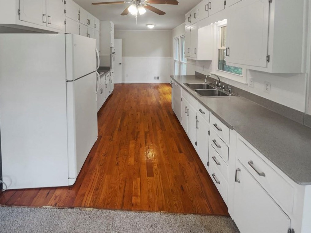 1372 Drayton Woods Dr, Tucker, GA 30084-7921