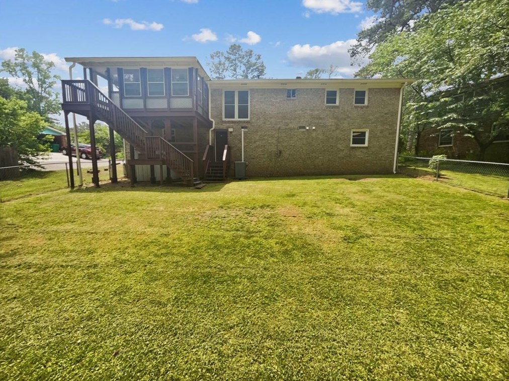 1372 Drayton Wood Dr, Tucker GA 30084-7921 exterior