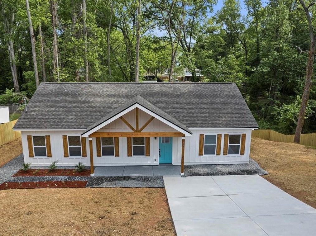 309 Carruth Dr, Marietta, GA 30060-3127