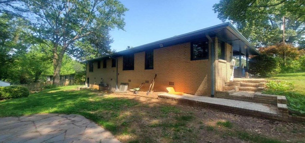 3895 Marvin Lee Dr, Tucker GA 30084-7513 exterior