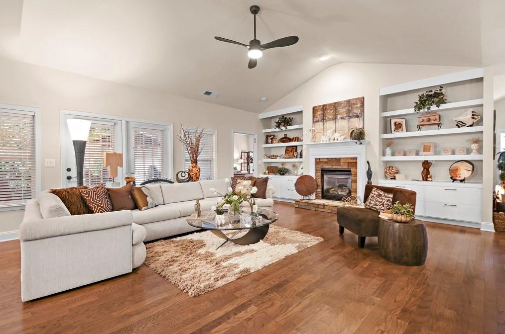 131 Abbey Cir, Holly Springs, GA 30188-3671