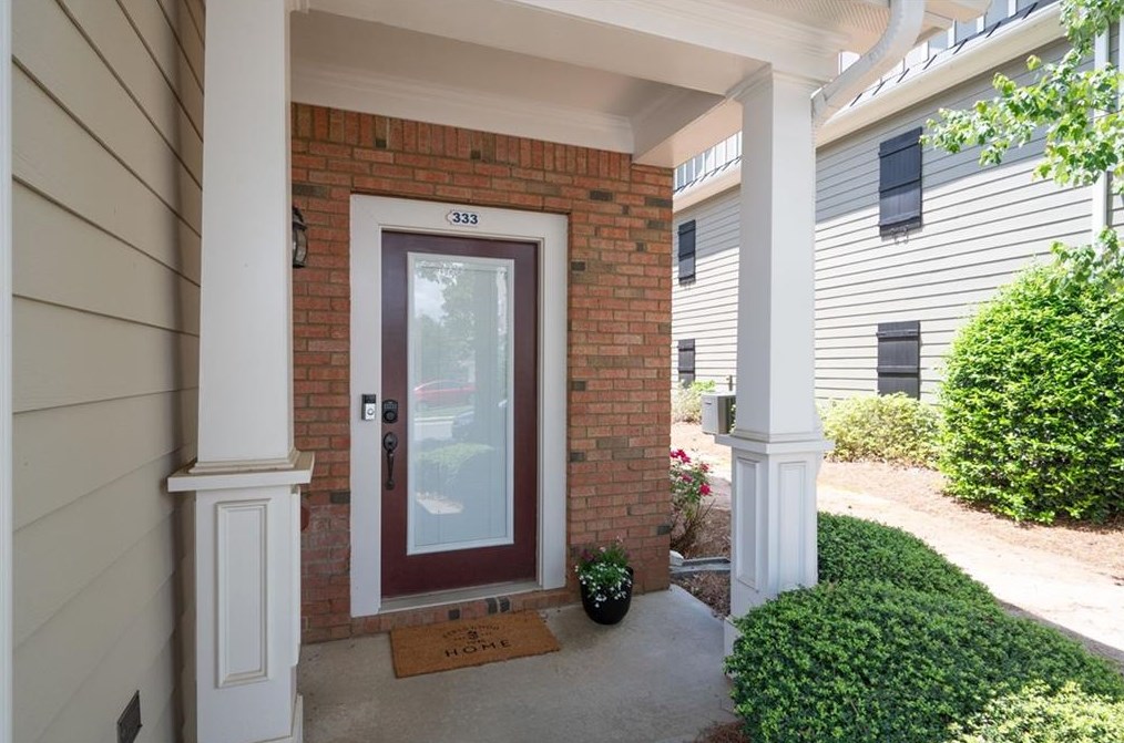 333 Oakview Way, Holly Springs, GA 30114-1805