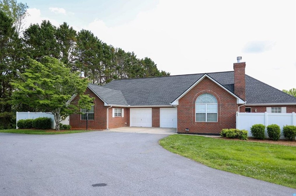 301 Alston Ridge, Cornelia, GA 30531
