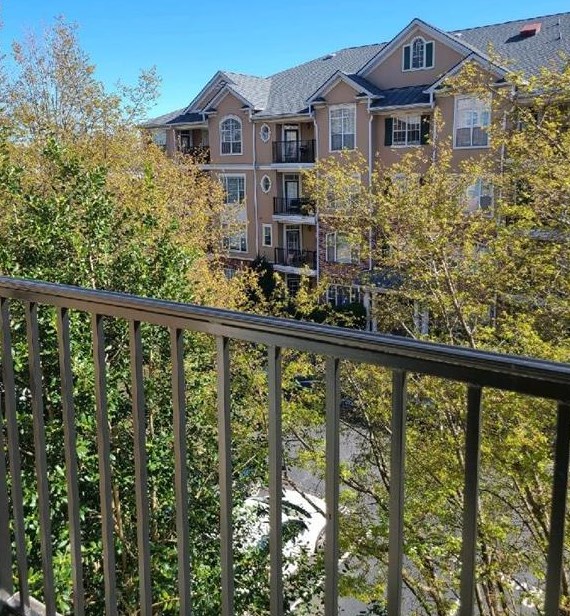 2201 Stratford Ct, Decatur GA  30033-4251 exterior