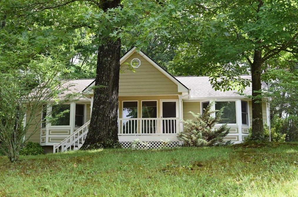 24 Indian Springs Dr Ne, Rydal, GA 30171