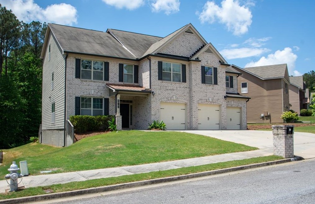 513 Ironstone Dr, Fairburn, GA 30213-4374