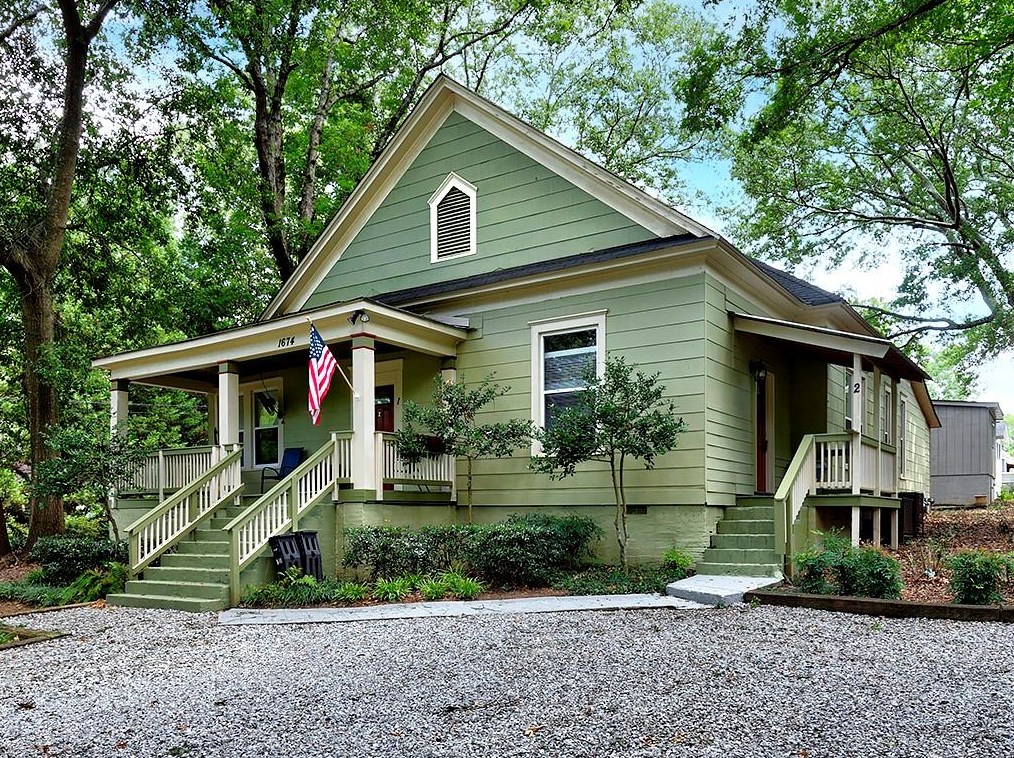 1674 Hawthorne Ave, Atlanta, GA 30337