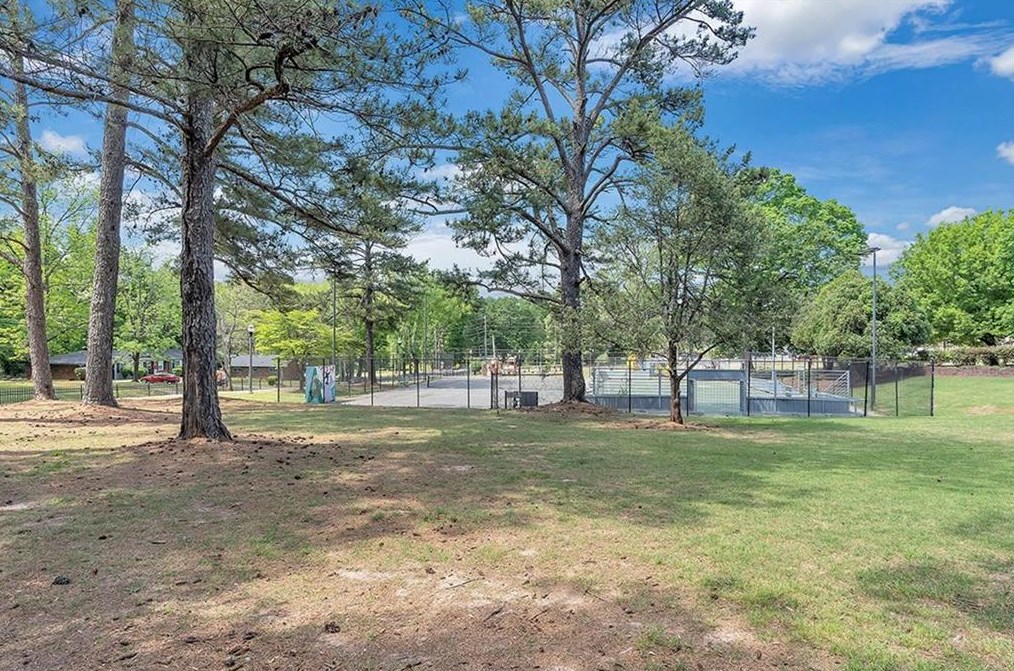 4417 Herschel Rd, Atlanta GA  30337-4903 exterior