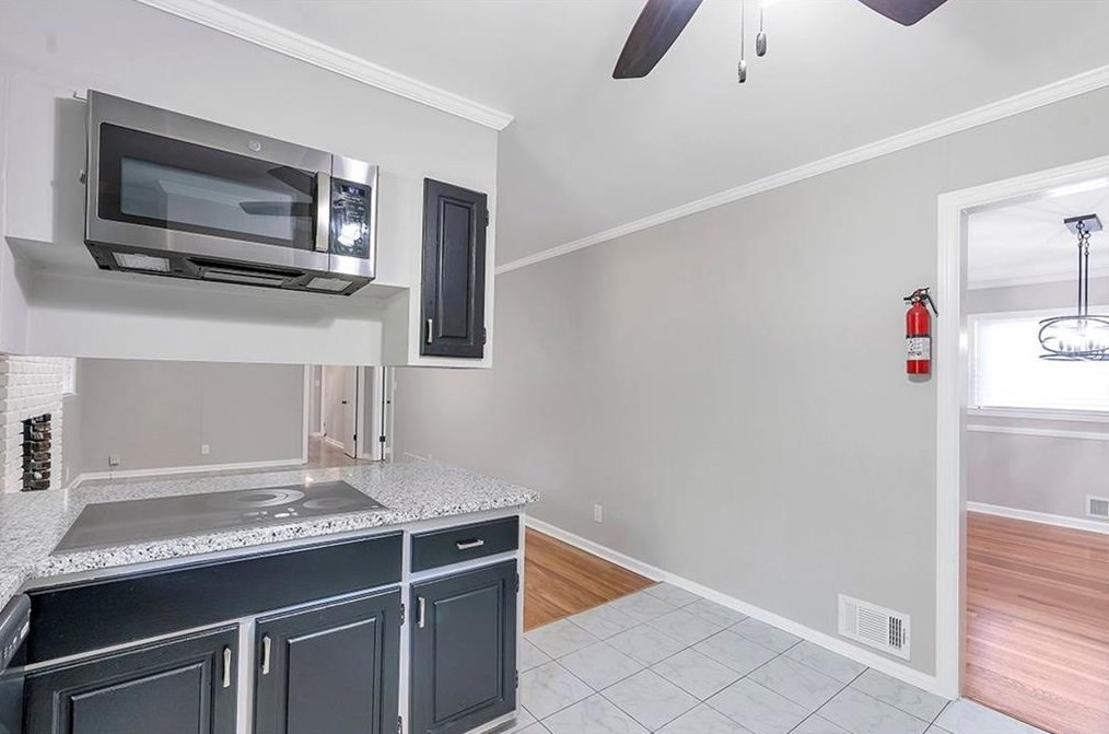 4417 Herschel Rd, Atlanta GA  30337-4903 exterior