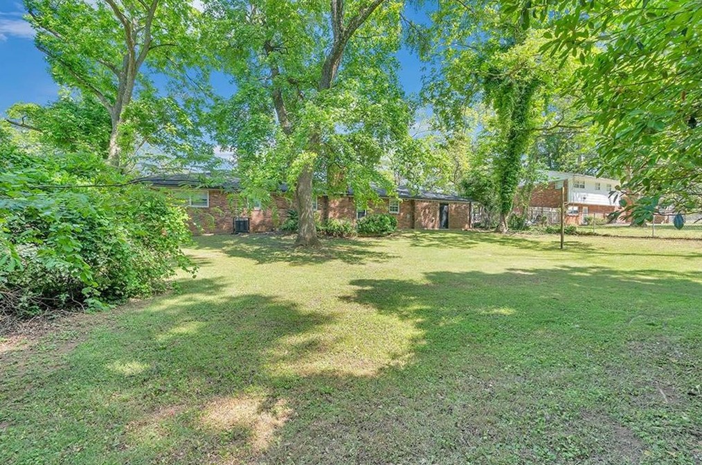 4417 Herschel Rd, Atlanta GA  30337-4903 exterior