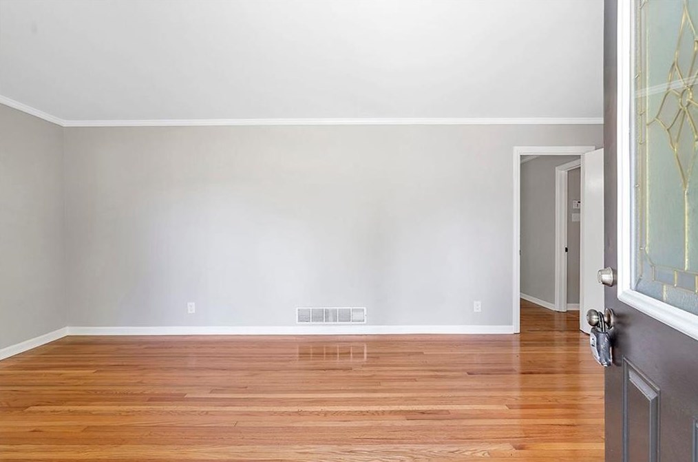 4417 Herschel Rd, Atlanta GA  30337-4903 exterior