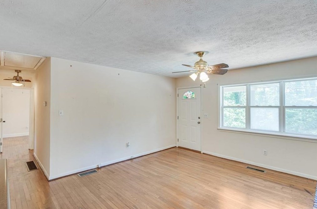 5434 Marlow Dr, Gainesville GA 30501-7010 exterior