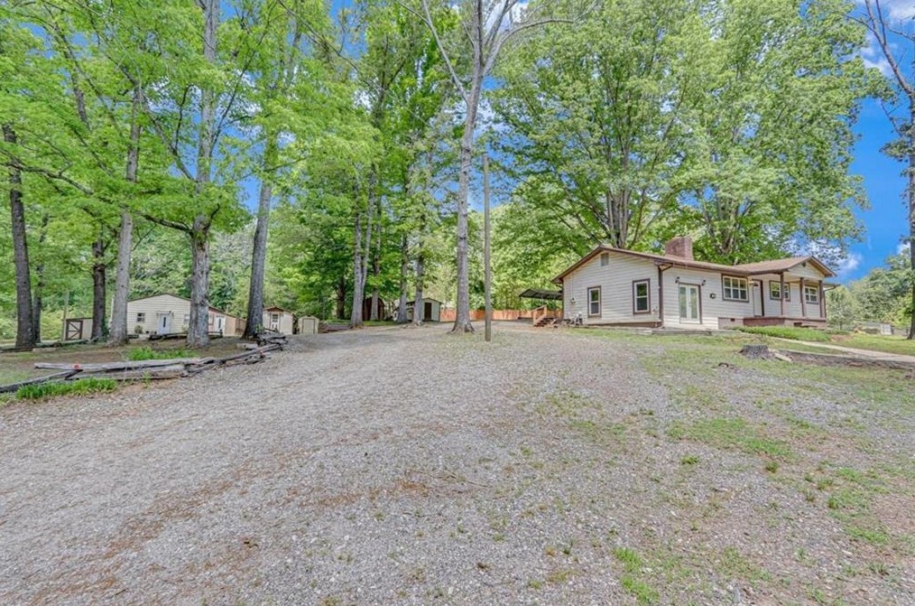 5434 Marlow Dr, Gainesville GA 30501-7010 exterior