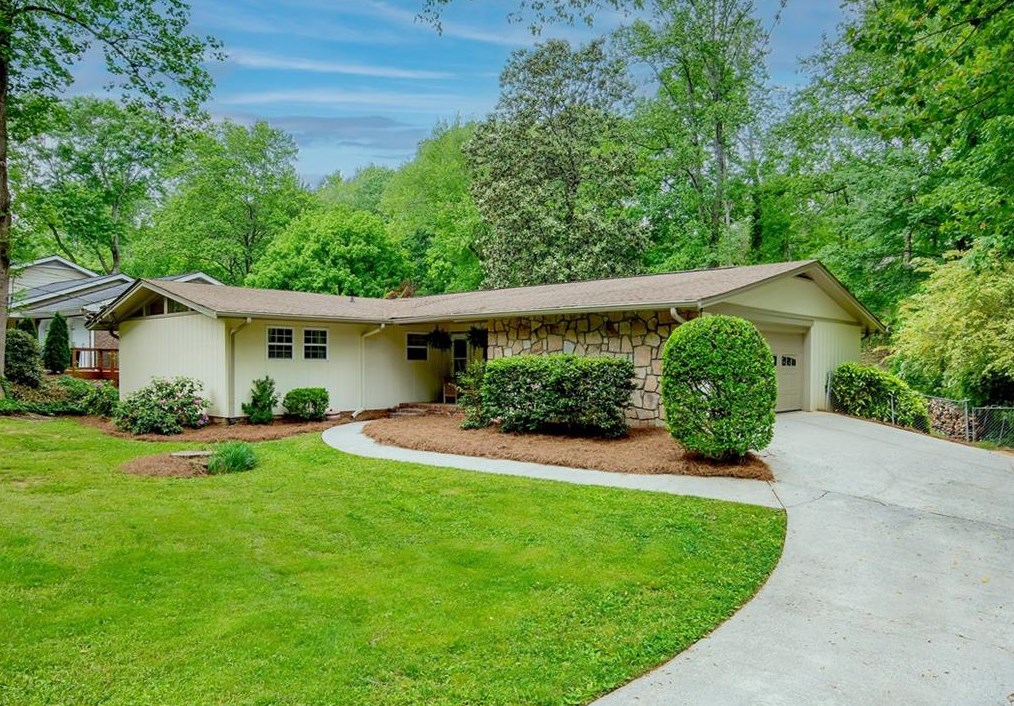 4180 Berkford Cir, Atlanta, GA 30319-1702