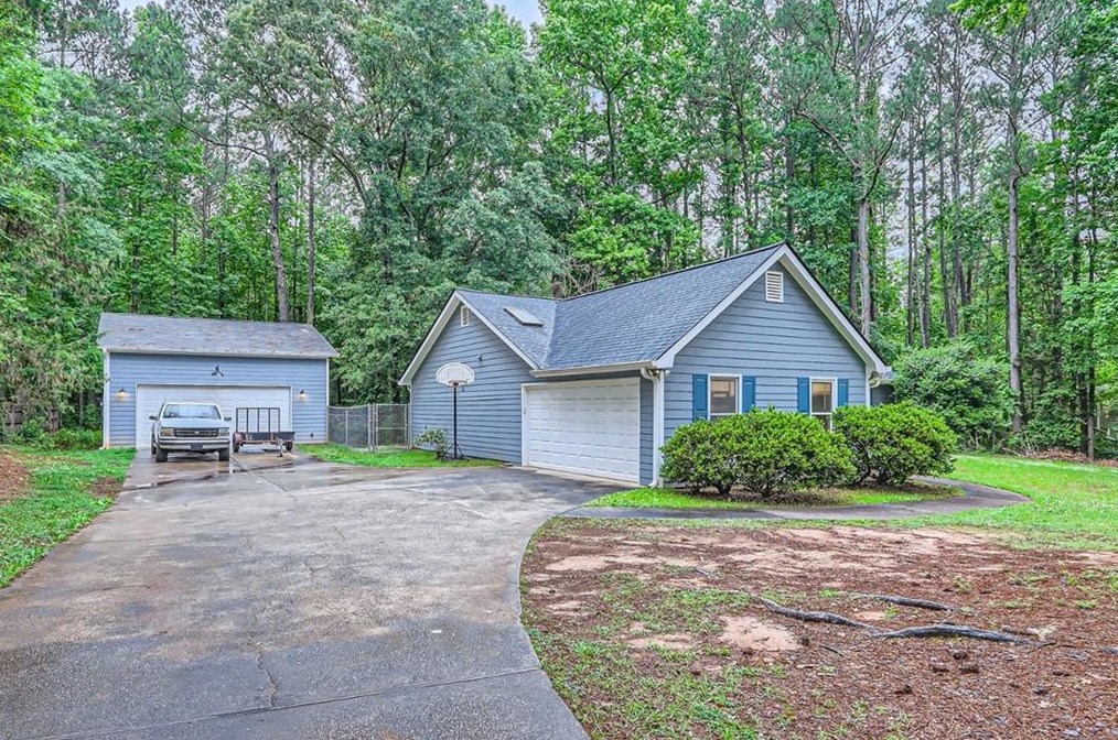 165 Daisy Pl, Newnan, GA 30265-1371