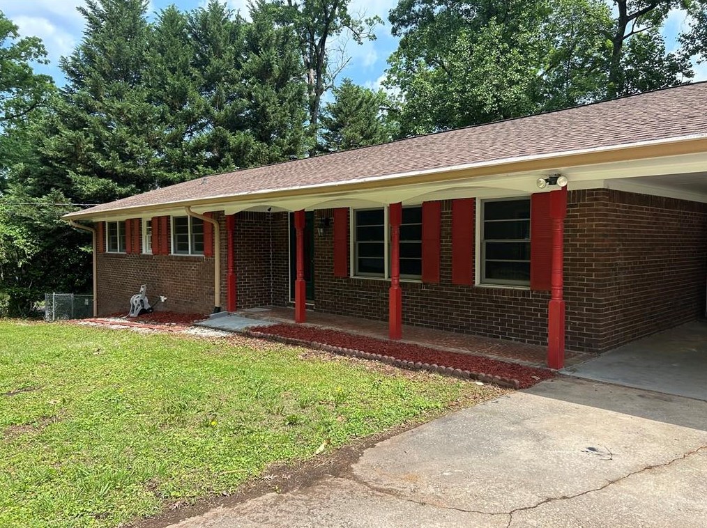 5971 Robin Hood Ln, Norcross, GA 30093-3804