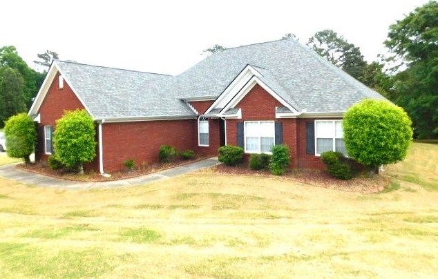101 Moss Pointe Dr, McDonough, GA 30253