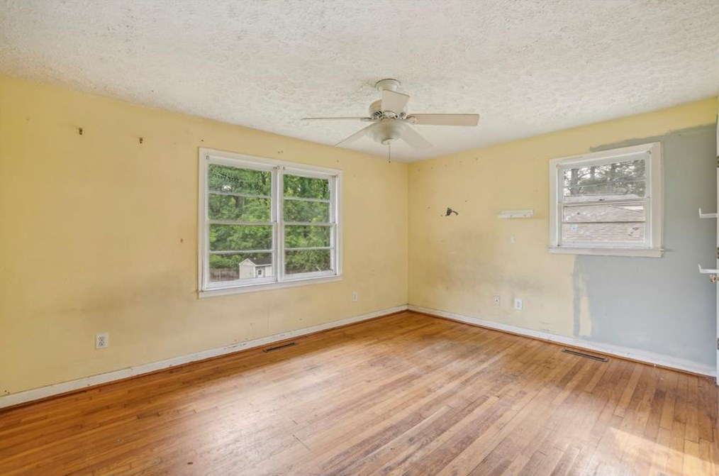 1954 Woodbine Ter, Atlanta GA  30329-2726 exterior