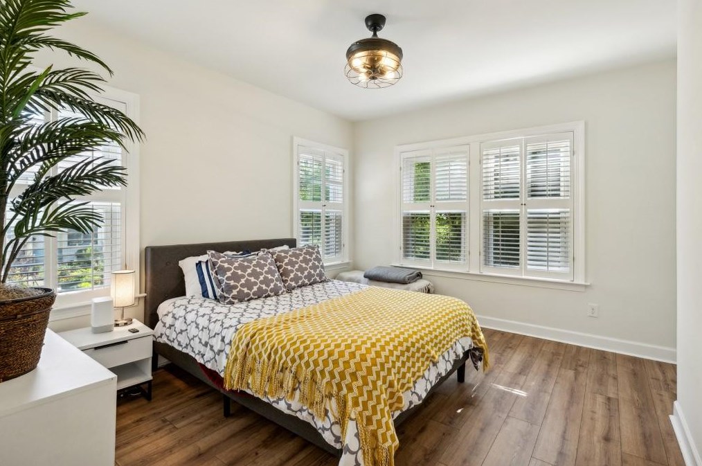 848 Durant Pl, Atlanta GA  30308-1609 exterior