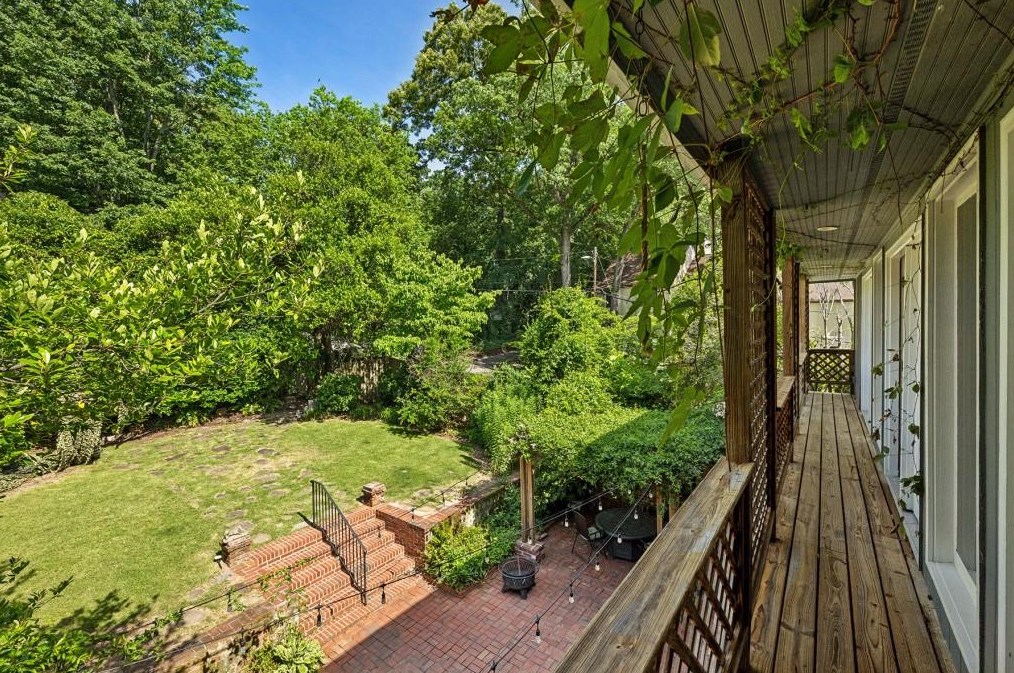 848 Durant Pl, Atlanta GA  30308-1609 exterior