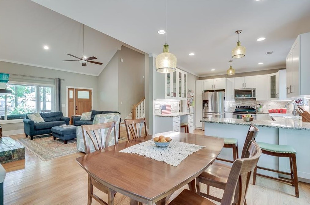 1055 Mercer St, Atlanta GA  30312-3520 exterior