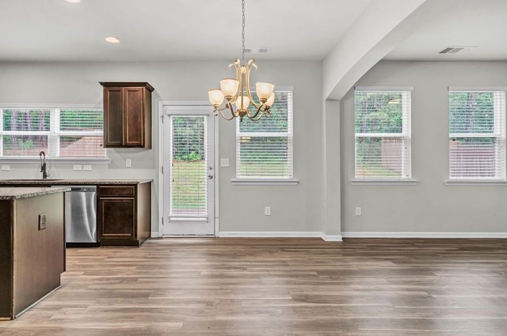 158 Laurelcrest Ln, Dallas, GA 30132