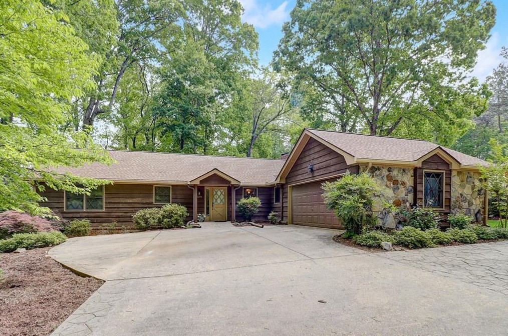1894 Windburn Ct, Lithonia, GA 30078-2454