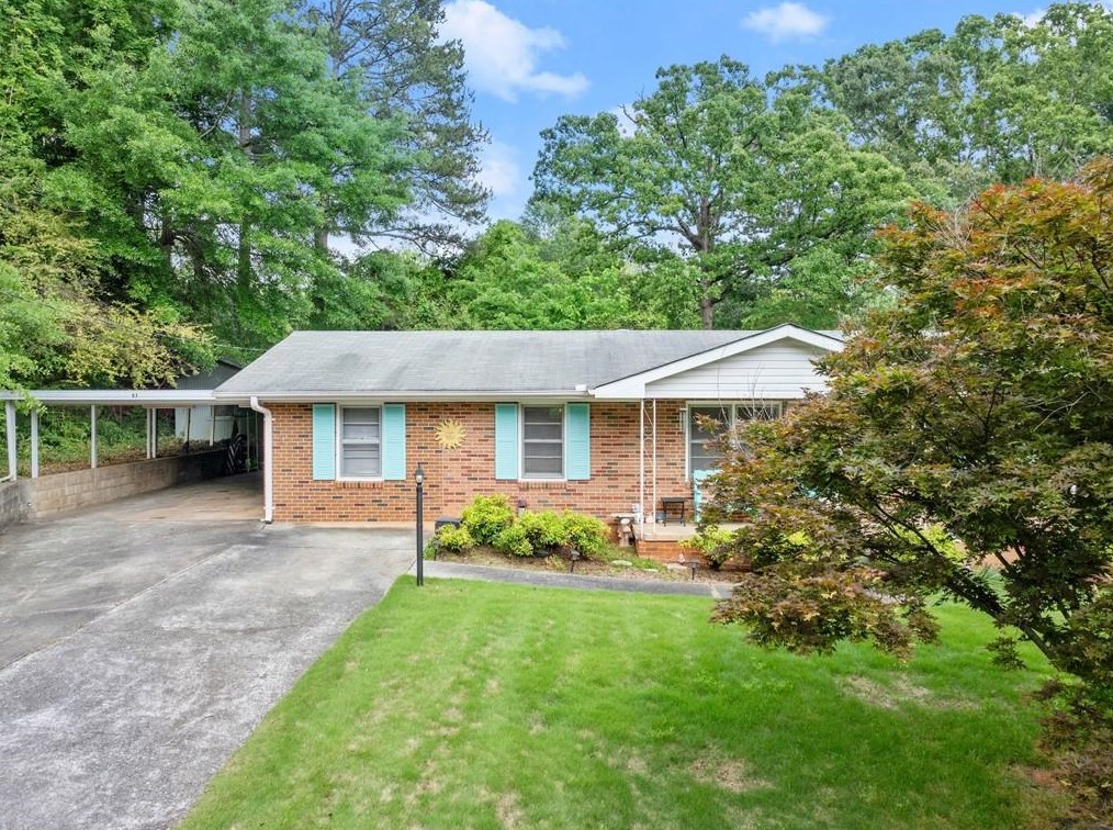 51 Hilltop Ln, Toccoa, GA 30577-6417