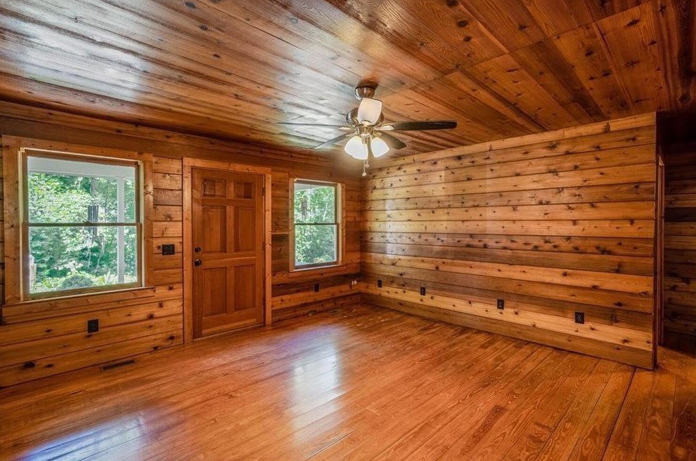 60 Bevil Ridge Rd, Emerson, GA 30137-2257