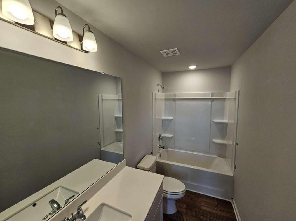 8650 Paradise Dr, Douglasville, GA 30134-5274