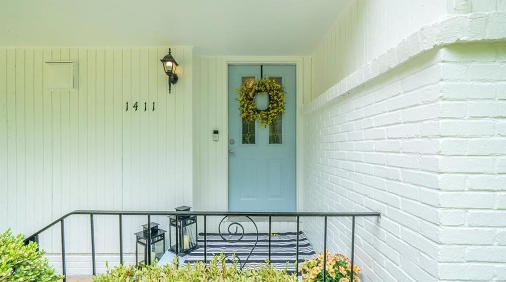 1411 Brook Valley Ln, Atlanta, GA 30324-3265