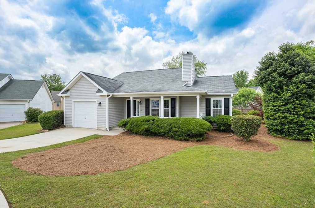 6775 Chesepeake Pt, Rex GA 30273-2236 exterior