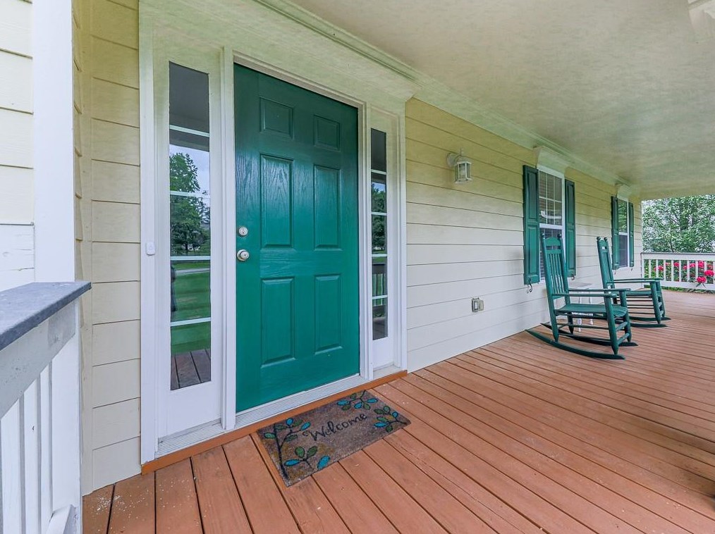905 Whistler Ln, Holly Springs, GA 30114-4275