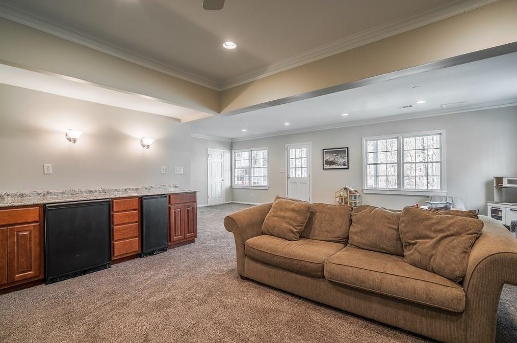 5300 New London Trce, Atlanta GA  30327-4966 exterior