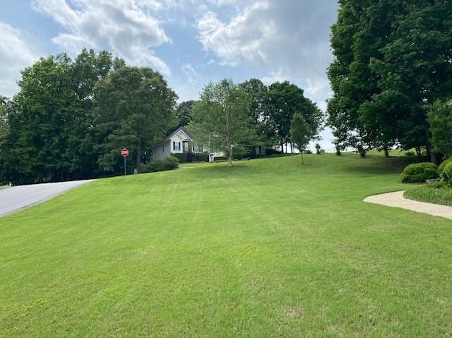 401 Lancaster Dr, Holly Springs, GA 30114-8438