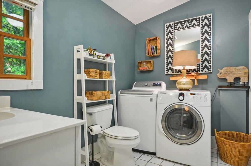 137 Ridgeland Ave, Decatur GA  30030-2055 exterior