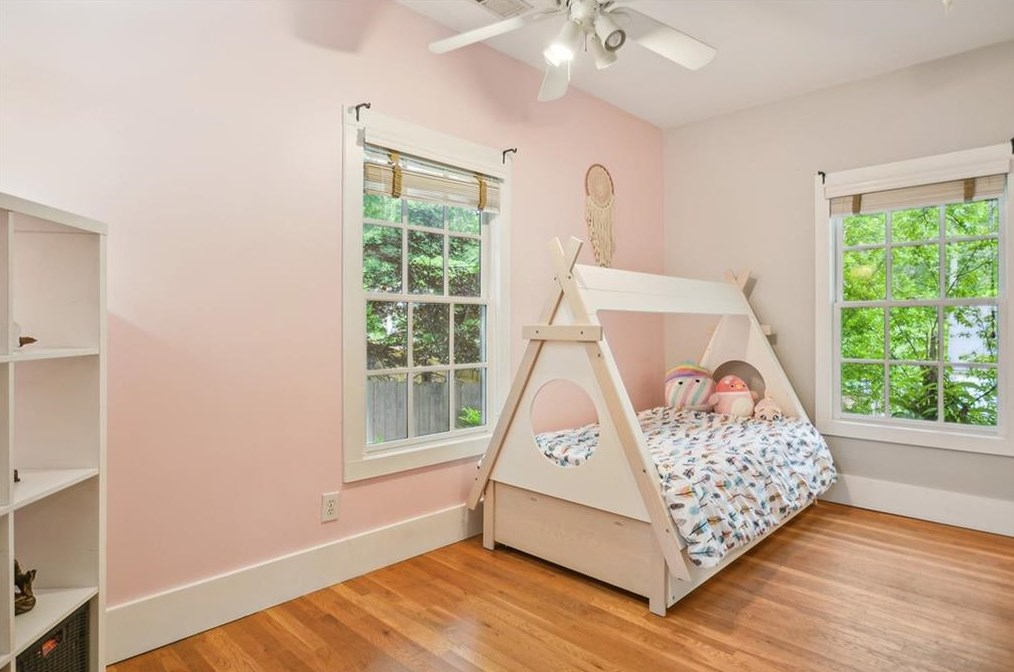 137 Ridgeland Ave, Decatur GA  30030-2055 exterior