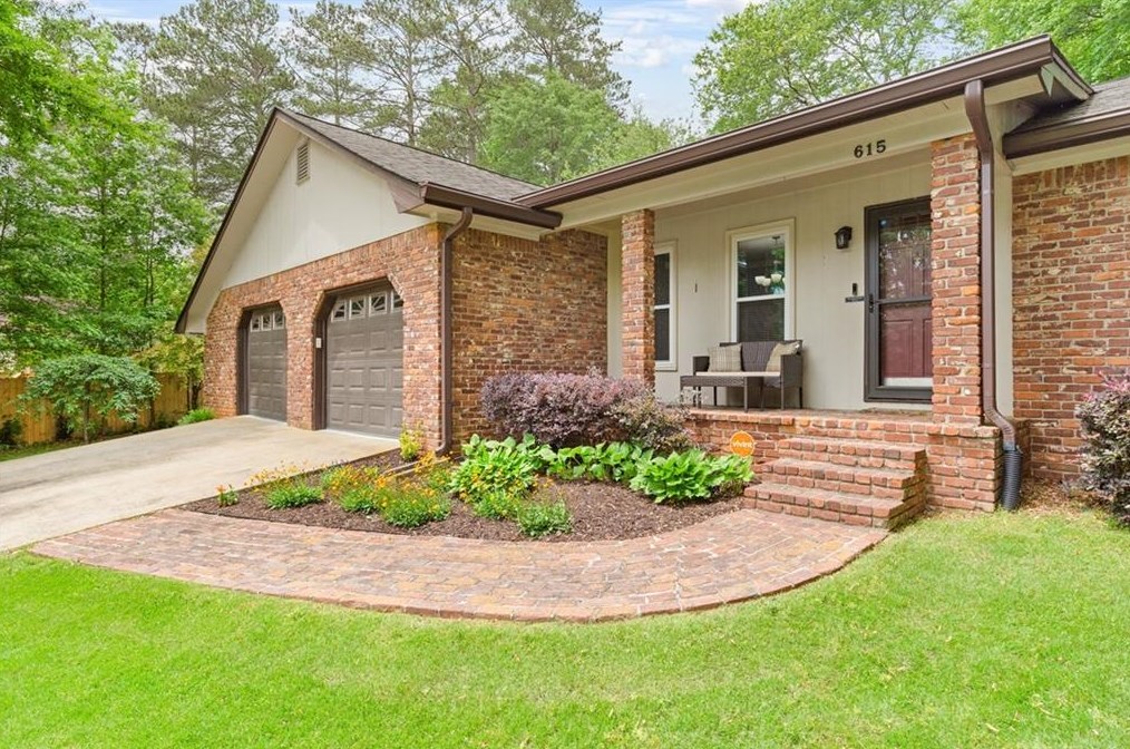 615 Forest Ct, Marietta, GA 30008-3753