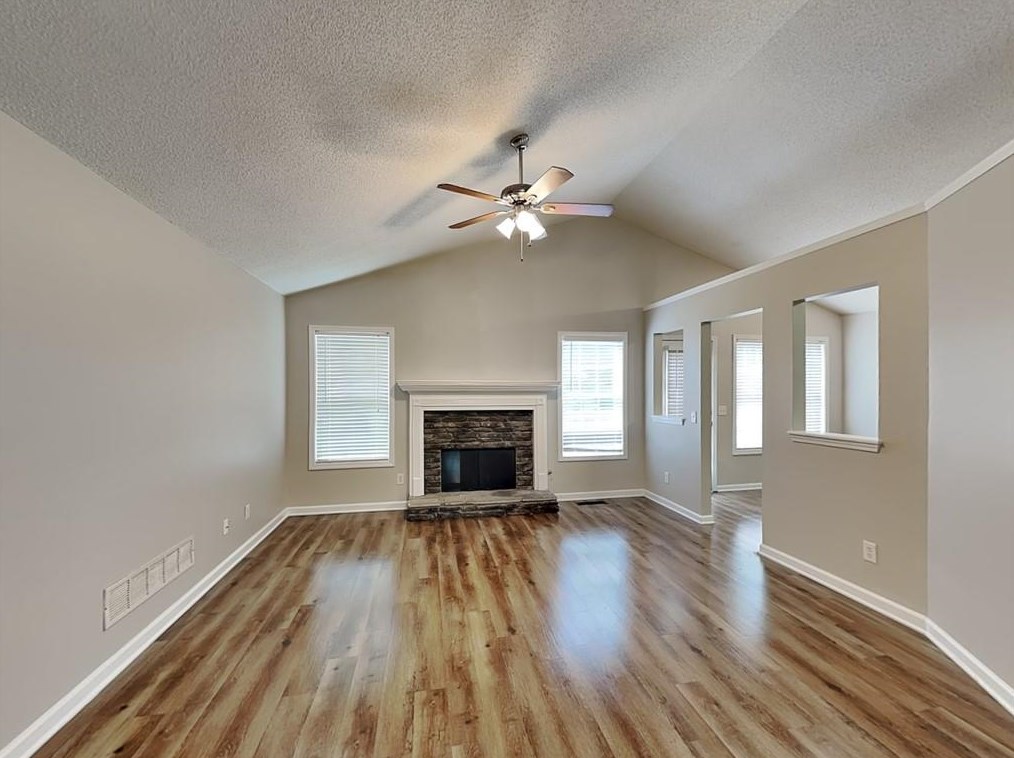 190 Powder Springs St, Hiram, GA 30141-3214