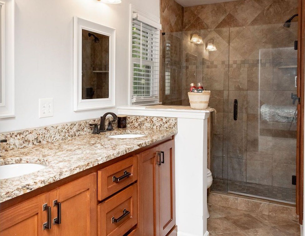 1706 Ramble Wood Way, Lithonia GA 30078-2190 exterior