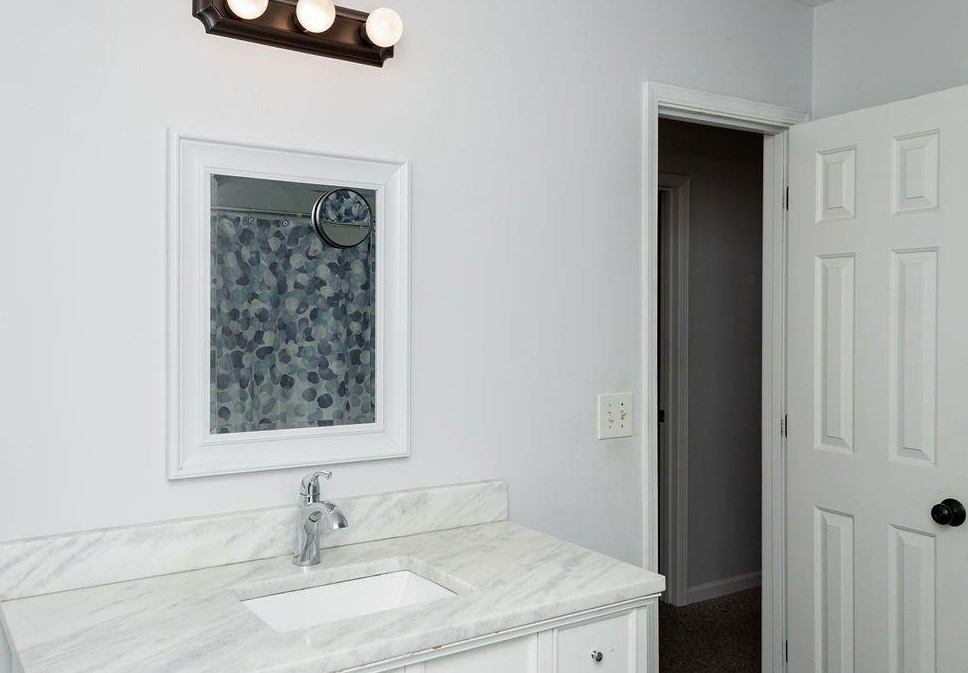 1706 Ramble Wood Way, Lithonia GA 30078-2190 exterior