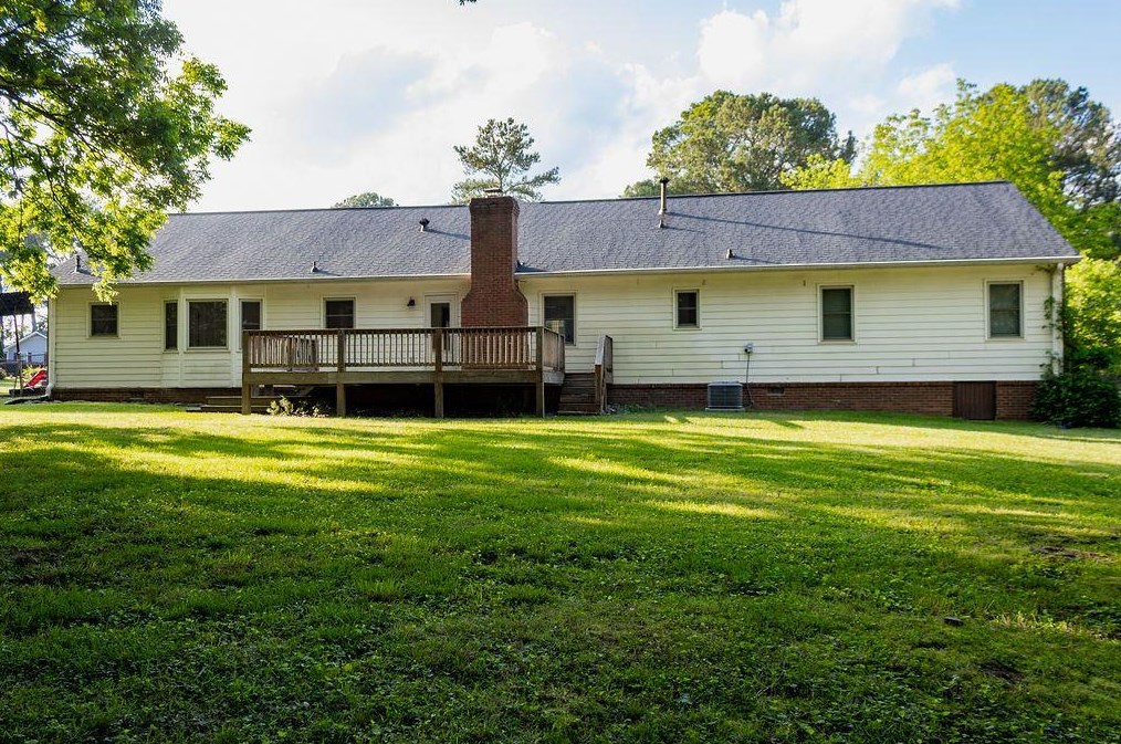 1706 Ramble Wood Way, Lithonia GA 30078-2190 exterior