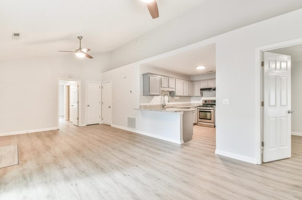 2920 Barnwood Xing, Duluth GA 30097-2184 exterior