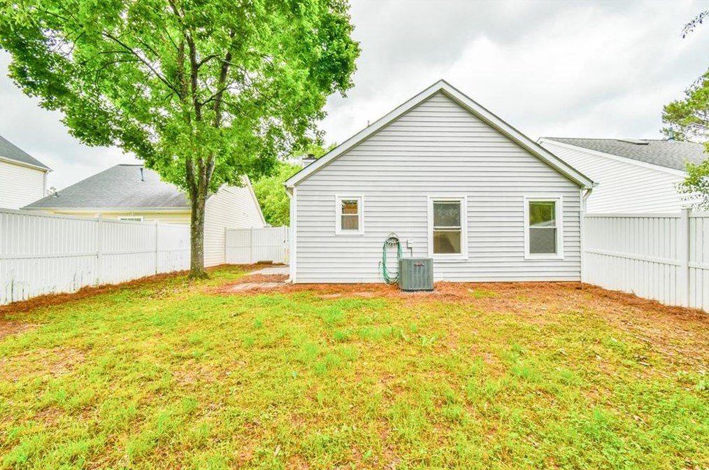 2920 Barnwood Xing, Duluth GA 30097-2184 exterior