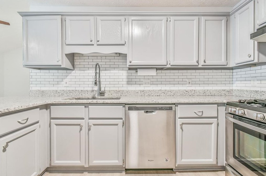 2920 Barnwood Xing, Duluth GA 30097-2184 exterior