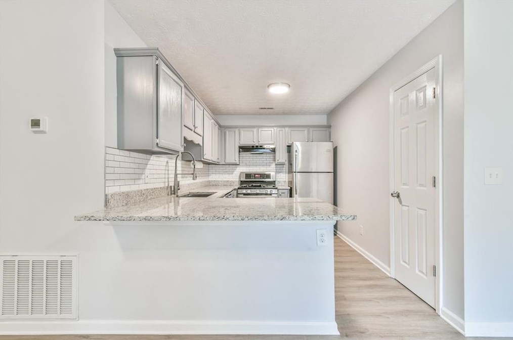 2920 Barnwood Xing, Duluth GA 30097-2184 exterior