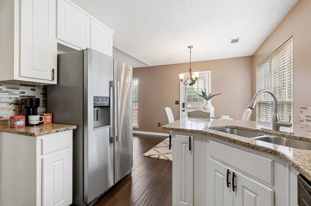 6634 Chesepeake Trl, Rex GA  30273-2224 exterior